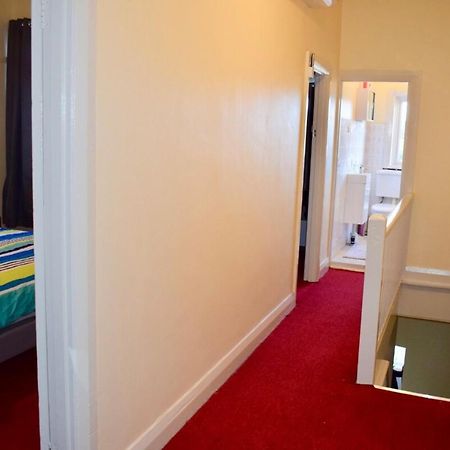 Comfortable 3 Bedroom Apartment In Trendy Haberfield Sydney Luaran gambar
