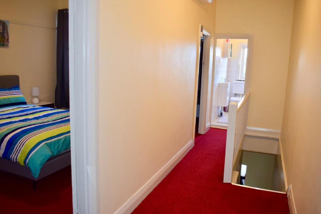 Comfortable 3 Bedroom Apartment In Trendy Haberfield Sydney Luaran gambar